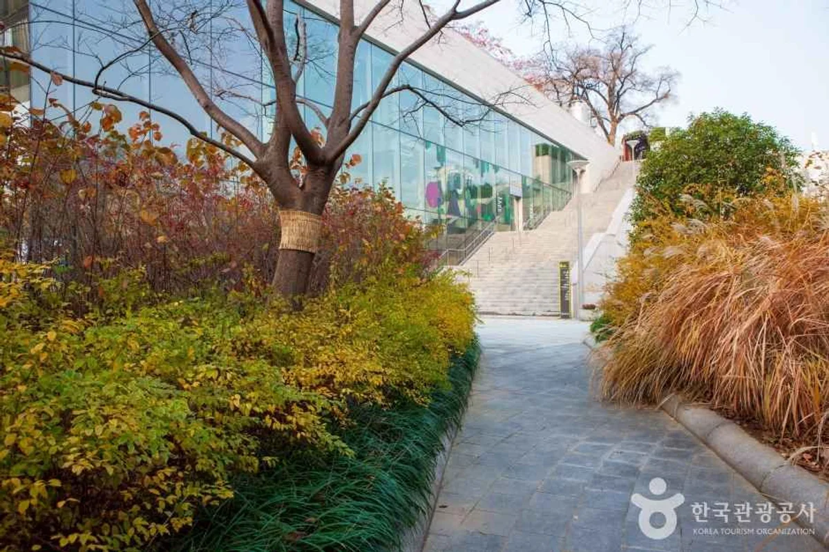 국립아시아문화전당 야외광장 - 국립아시아문화전당 여행